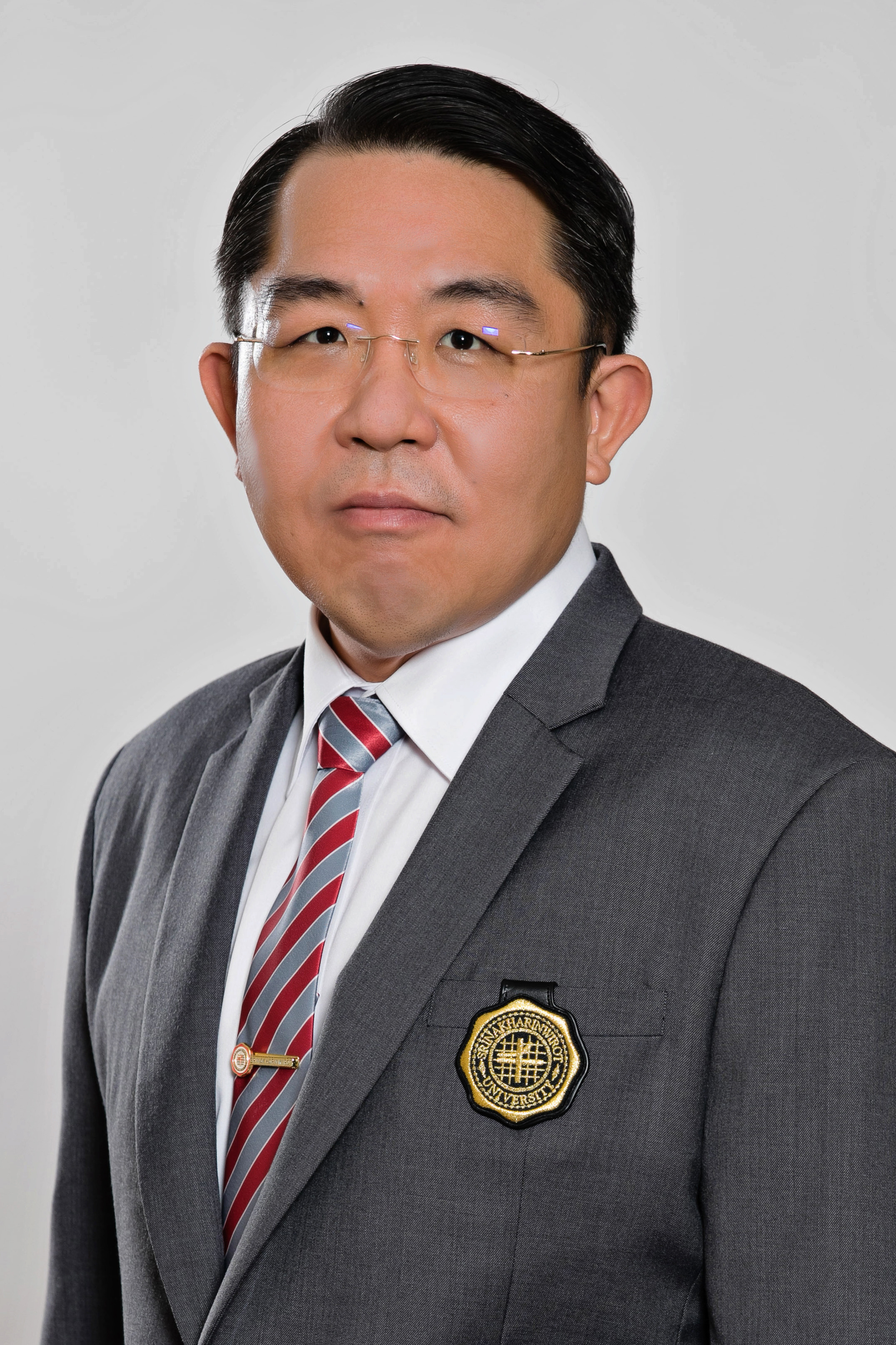 รศ.ดร.วุฒิพล ธาราธีรเศรษฐ์