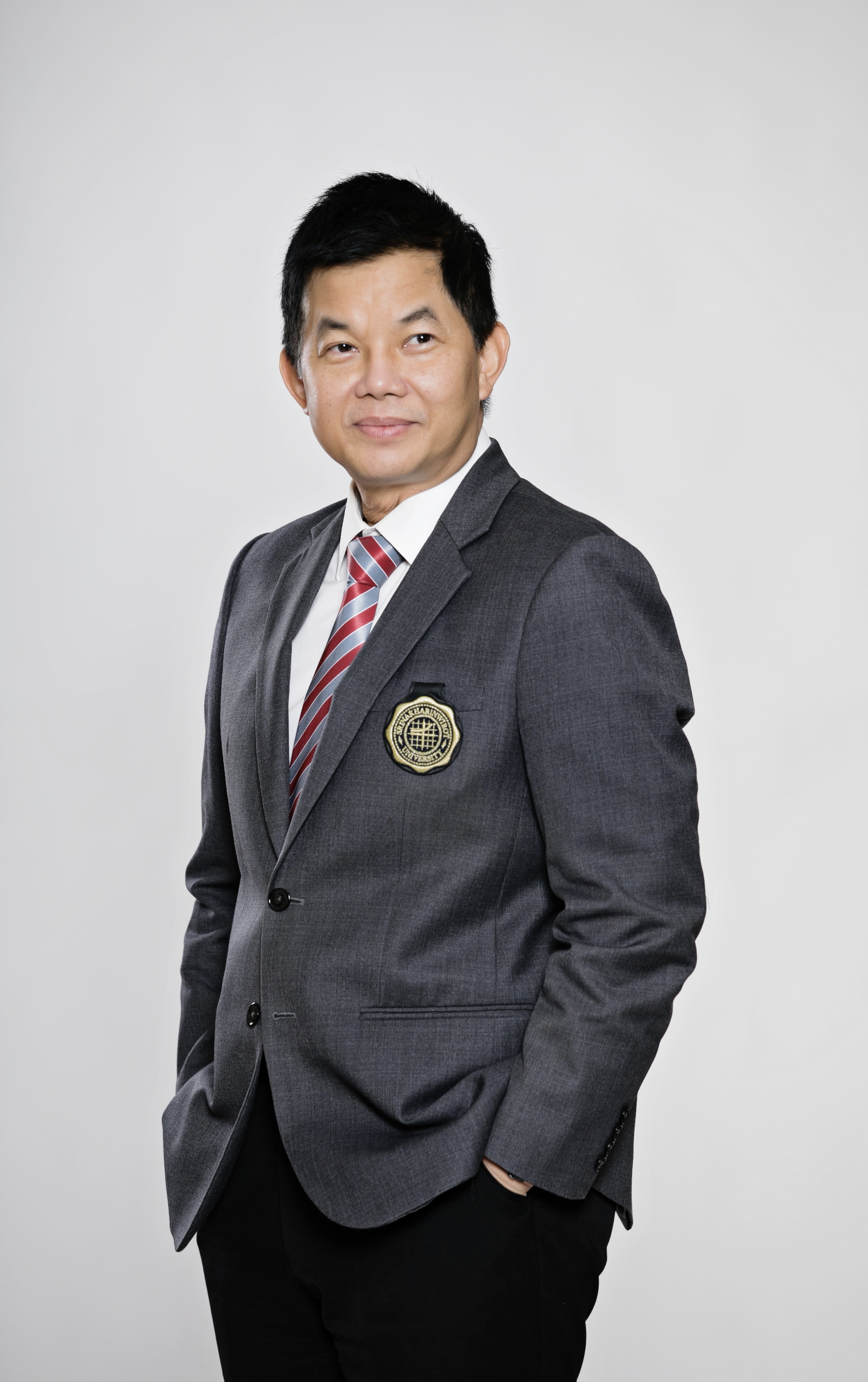 รศ.ดร.ชลวิทย์ เจียรจิตต์
