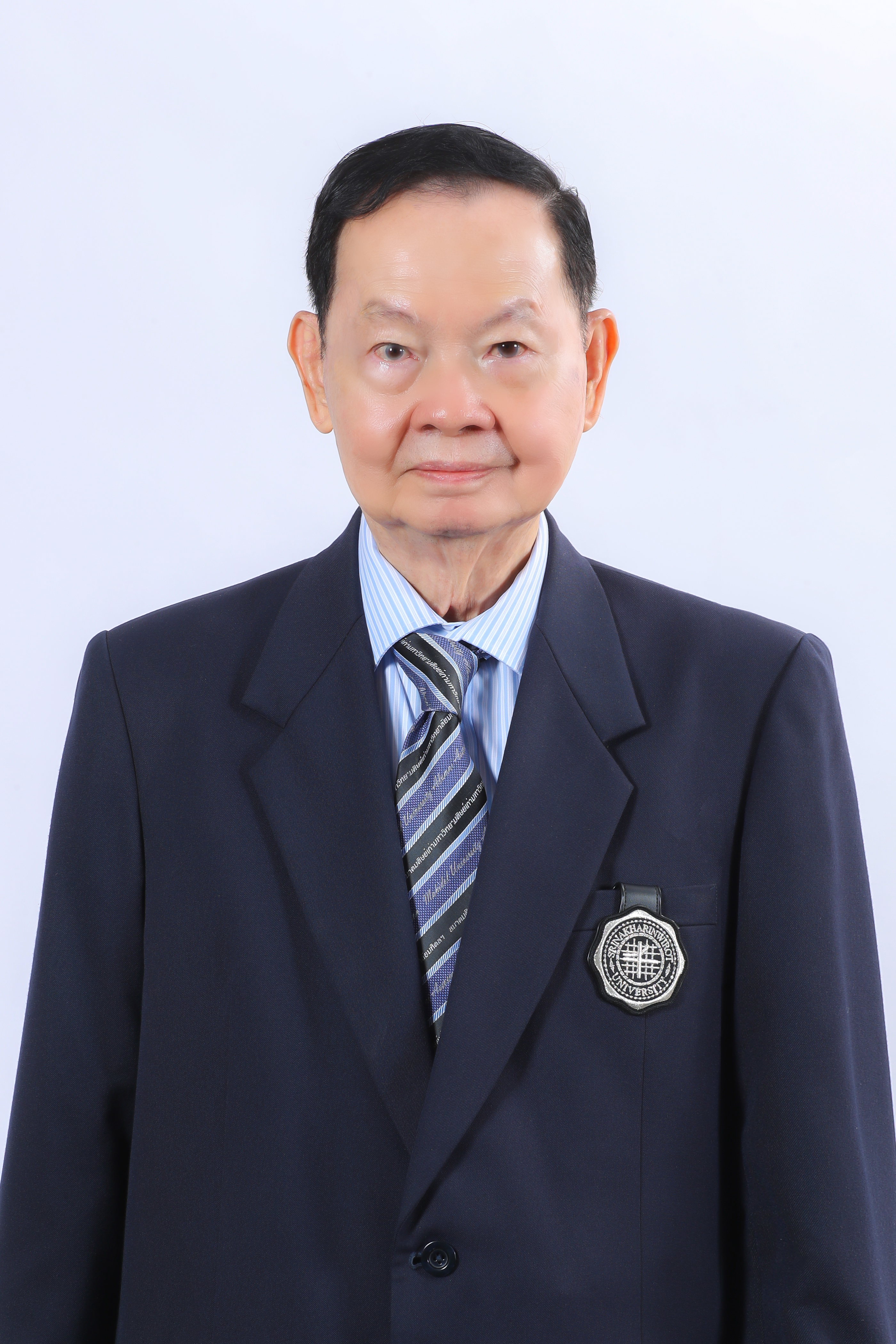 ศาสตราจารย์เกียรติคุณ นายแพทย์มนตรี ตู้จินดา