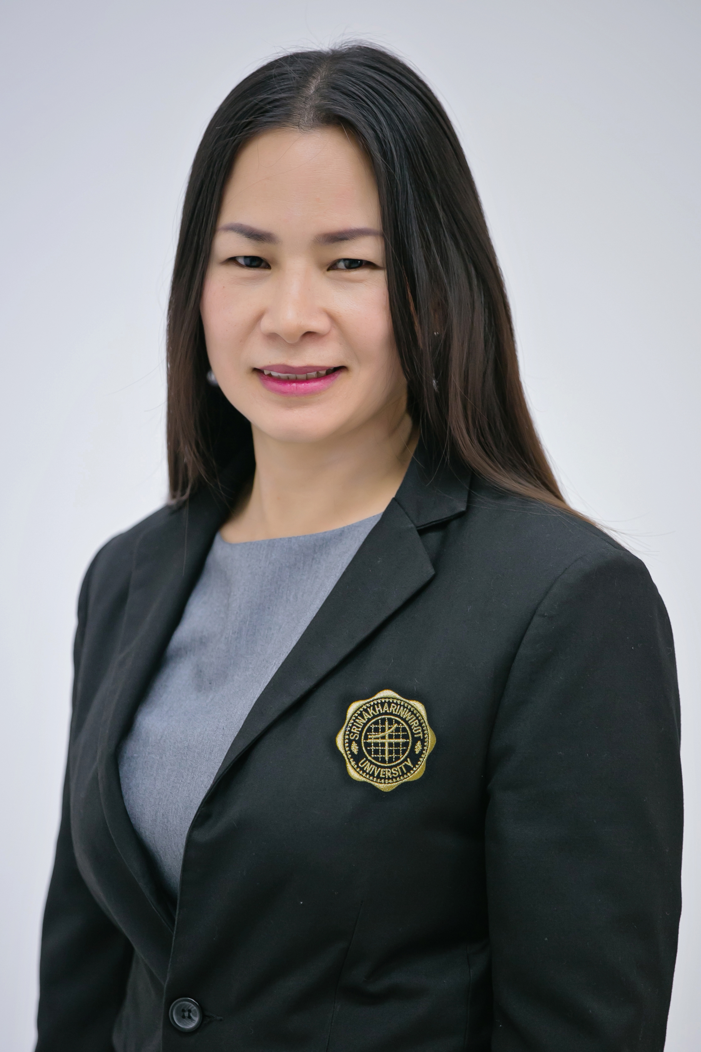 นางธัญญรัศม์ แก้วศรีนวม